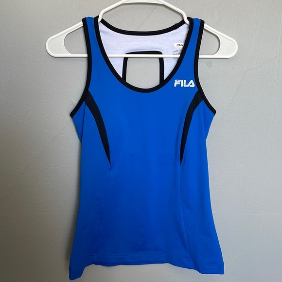 Fila Tops - Fila XS scoop neck athletic tank top with built in bra athletic tennis prep